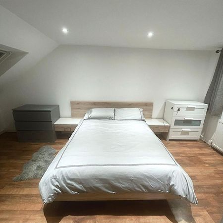 Spacious Private Room In Vibrant South London Thornton Heath Exterior photo